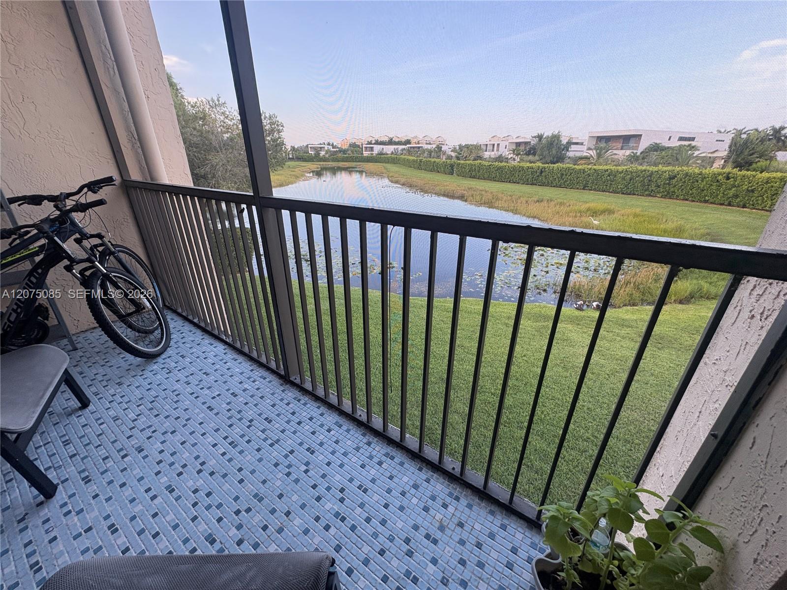 16471 Blatt Blvd # 203, Weston FL 33326