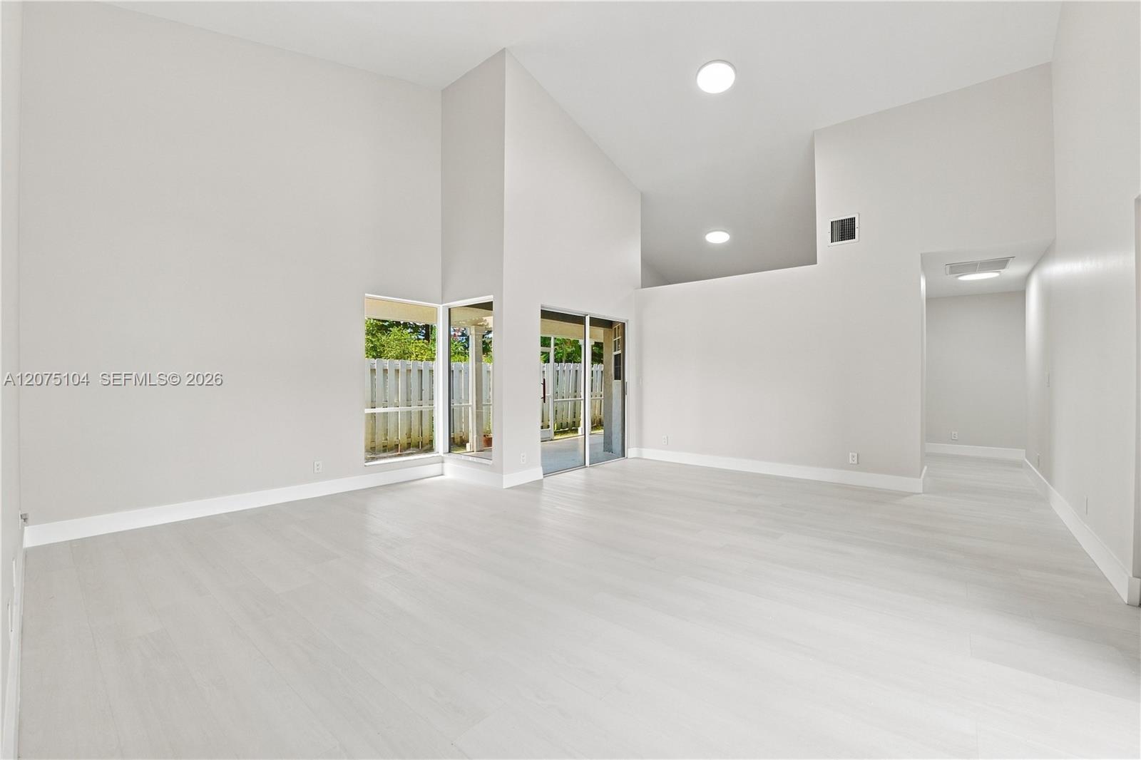 1181 SW 108th Ter, Davie FL 33324 photo 4