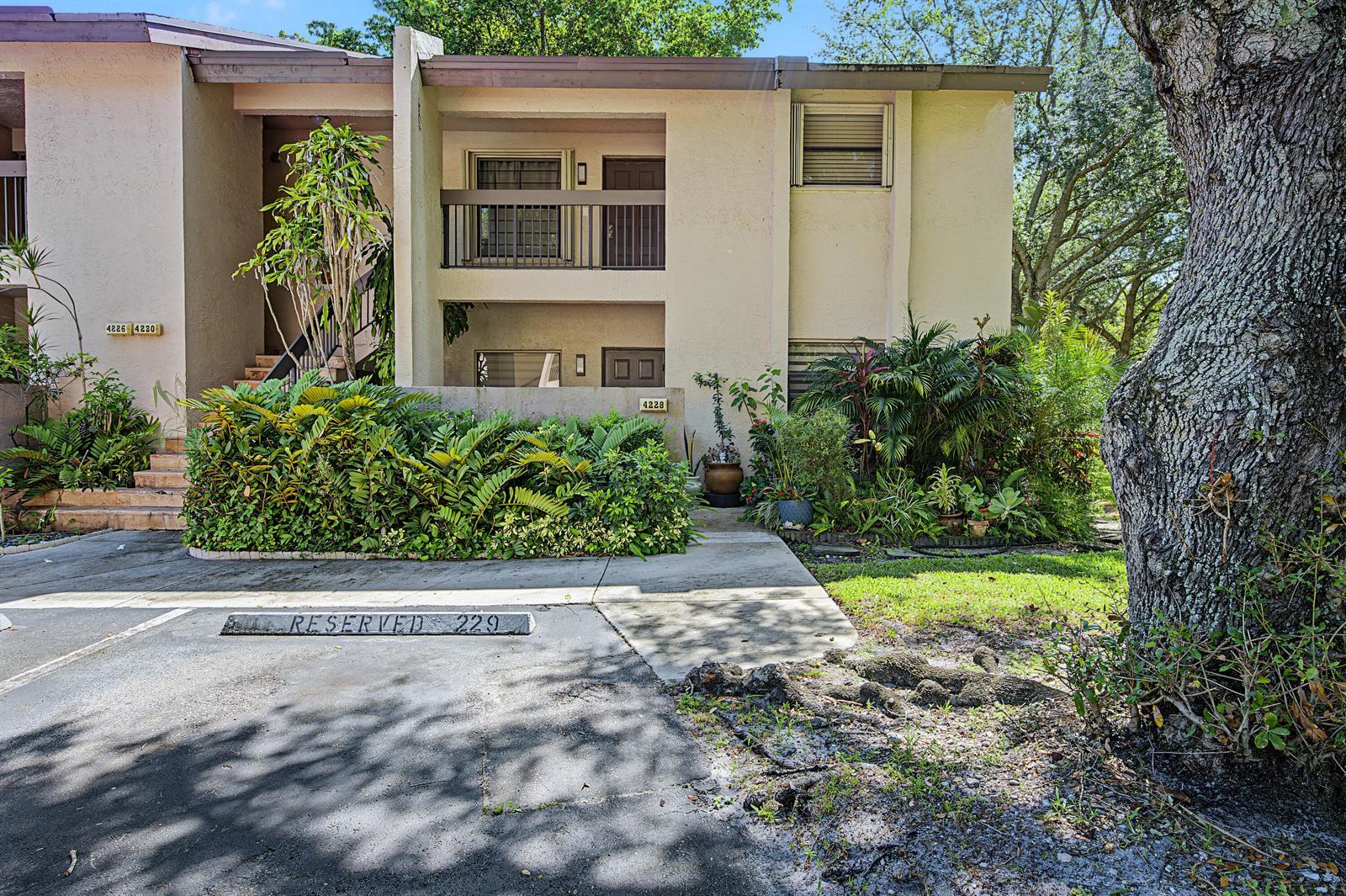 4228 NW 22nd Street # 110J, Coconut Creek FL 33066