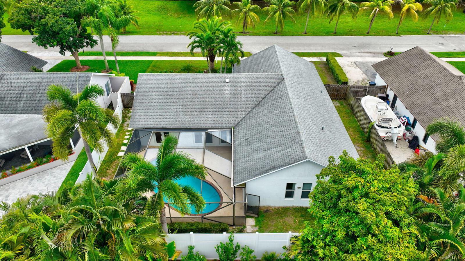 586 NW 45TH Way, Delray Beach FL 33445 photo 3