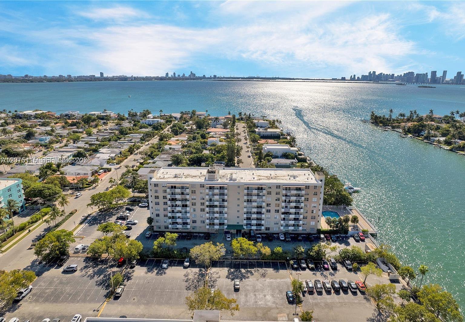 1455 N Treasure Dr # H, North Bay Village FL 33141 photo 3
