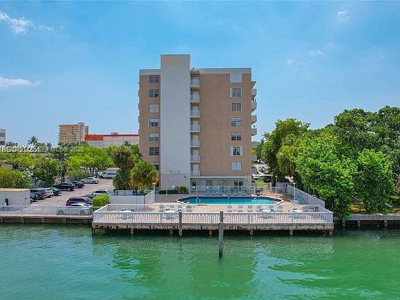 1455 N Treasure Dr # H, North Bay Village FL 33141 photo 4