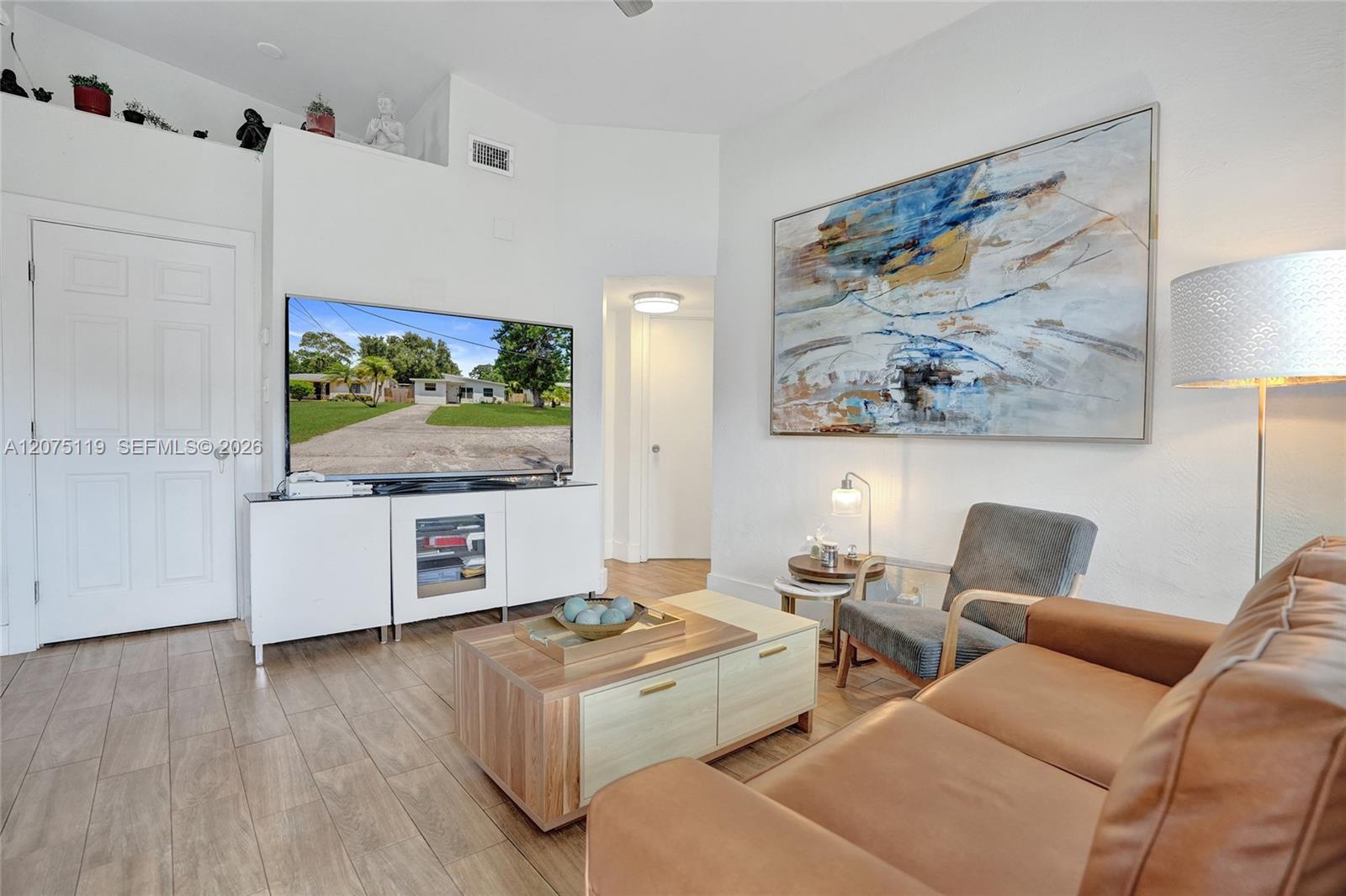 2701 Garfield St, Hollywood FL 33020 photo 2
