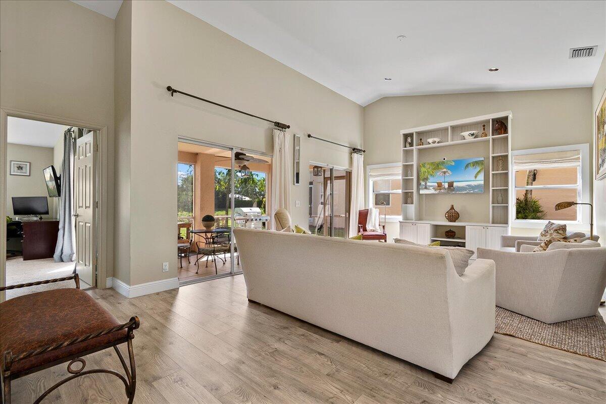 2590 NEATON Court, Wellington FL 33414 photo 3