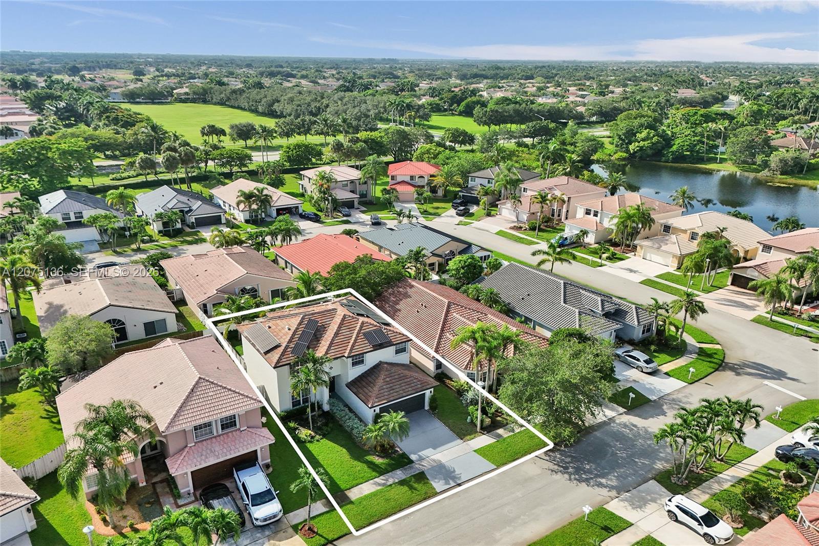 1933 SW 180th Ter, Miramar FL 33029 photo 3