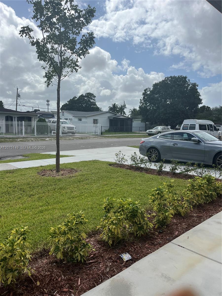 2421 NW 152nd Ter, Miami Gardens FL 33054 photo 4