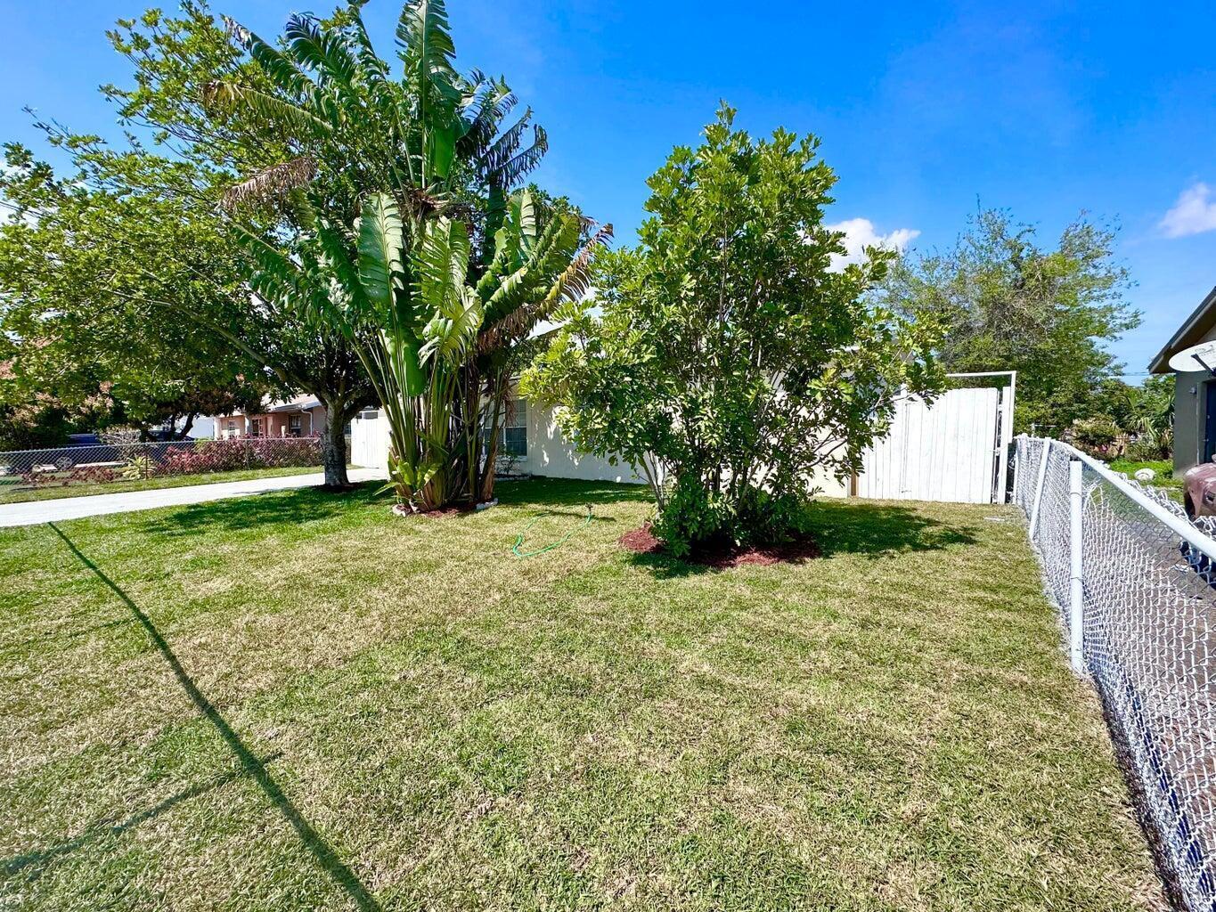 4845 Andros Drive, West Palm Beach FL 33407 photo 3
