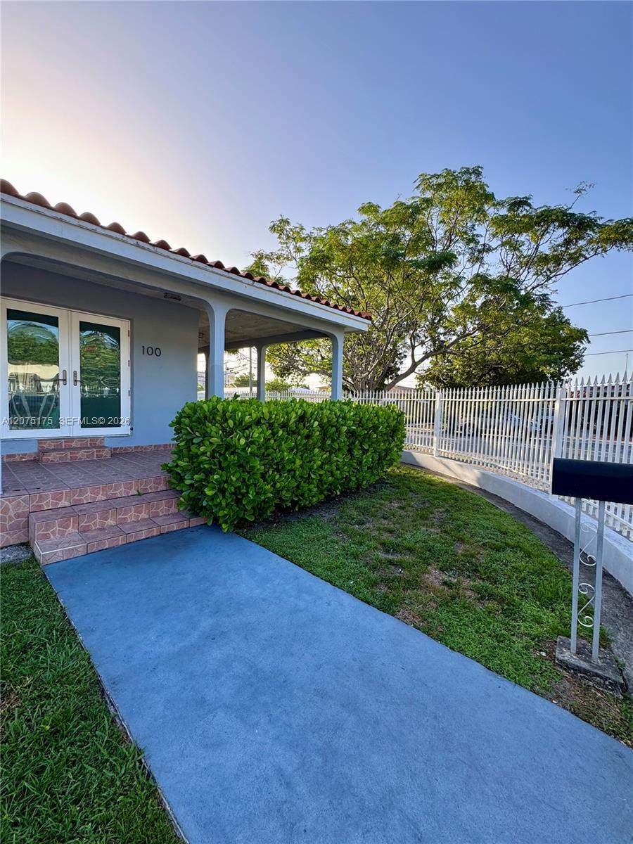 100 SW 51st Ct, Miami FL 33134 photo 2