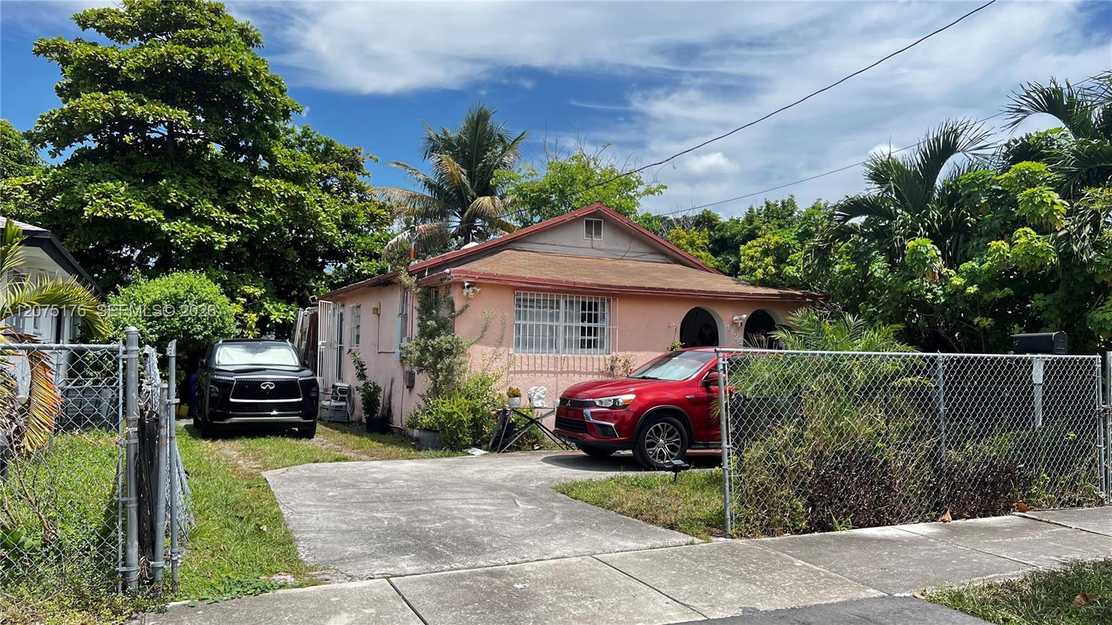 1135 NW 65th St, Miami FL 33150 photo 3
