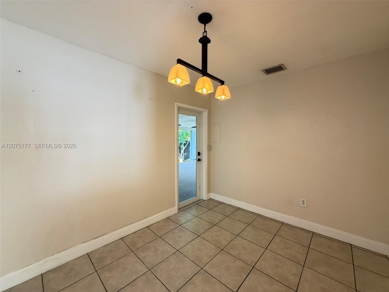 4585 E 9th Ln, Hialeah FL 33013 photo 5