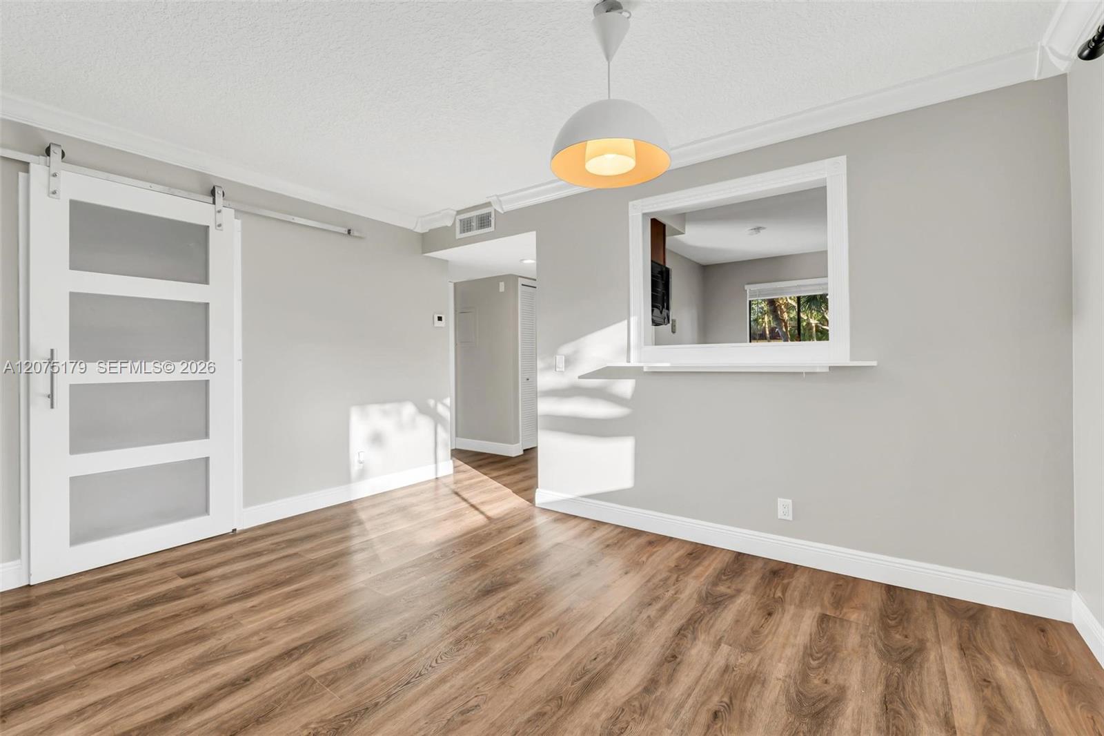 402 Lakeview Dr # 201, Weston FL 33326 photo 3