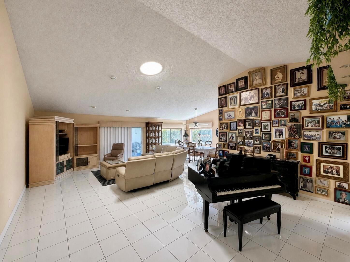 7758 CLOVERFIELD Circle, Boca Raton FL 33433 photo 5