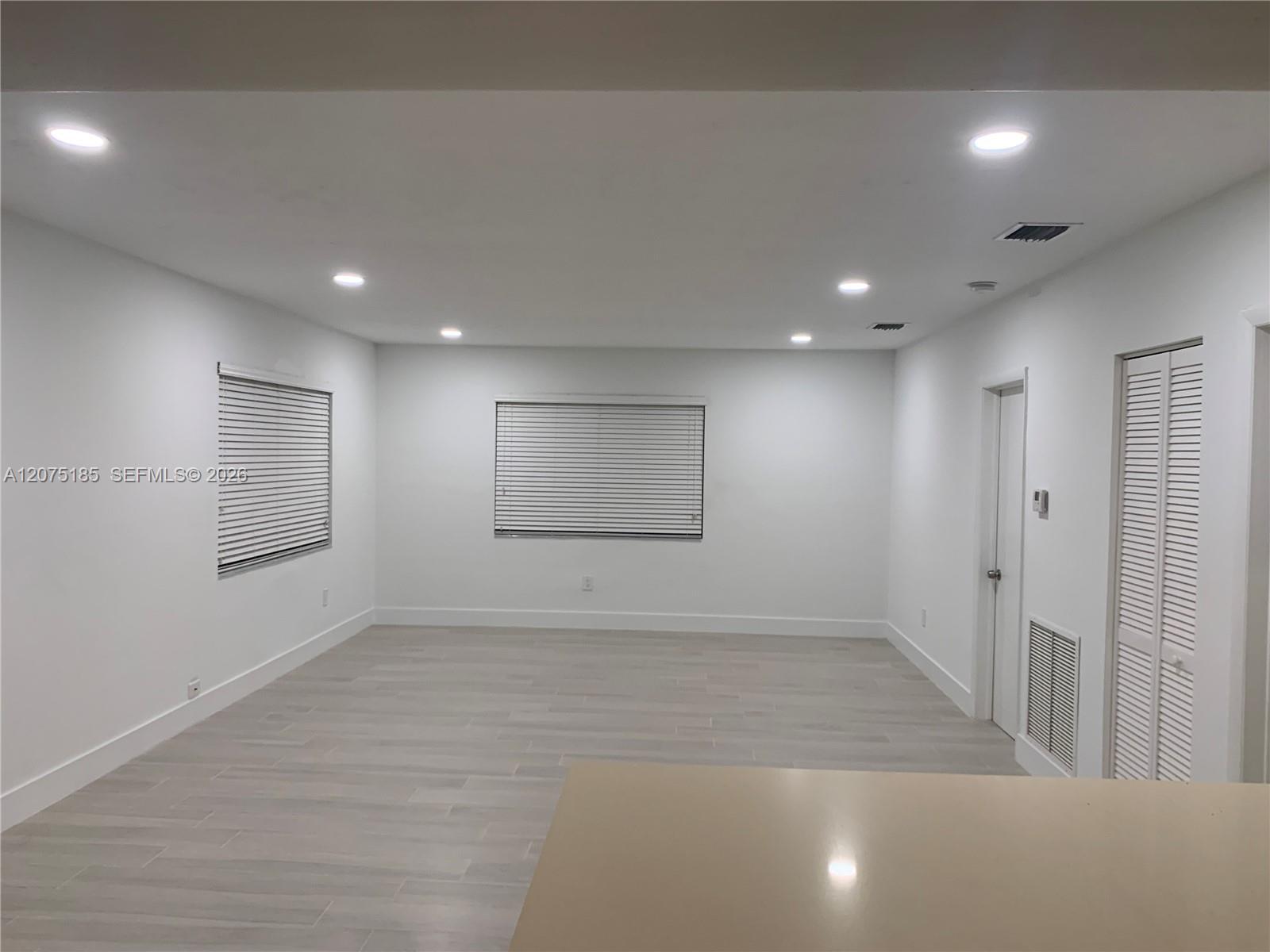 315 MAJORCA AV # 3, Coral Gables FL 33134 photo 2