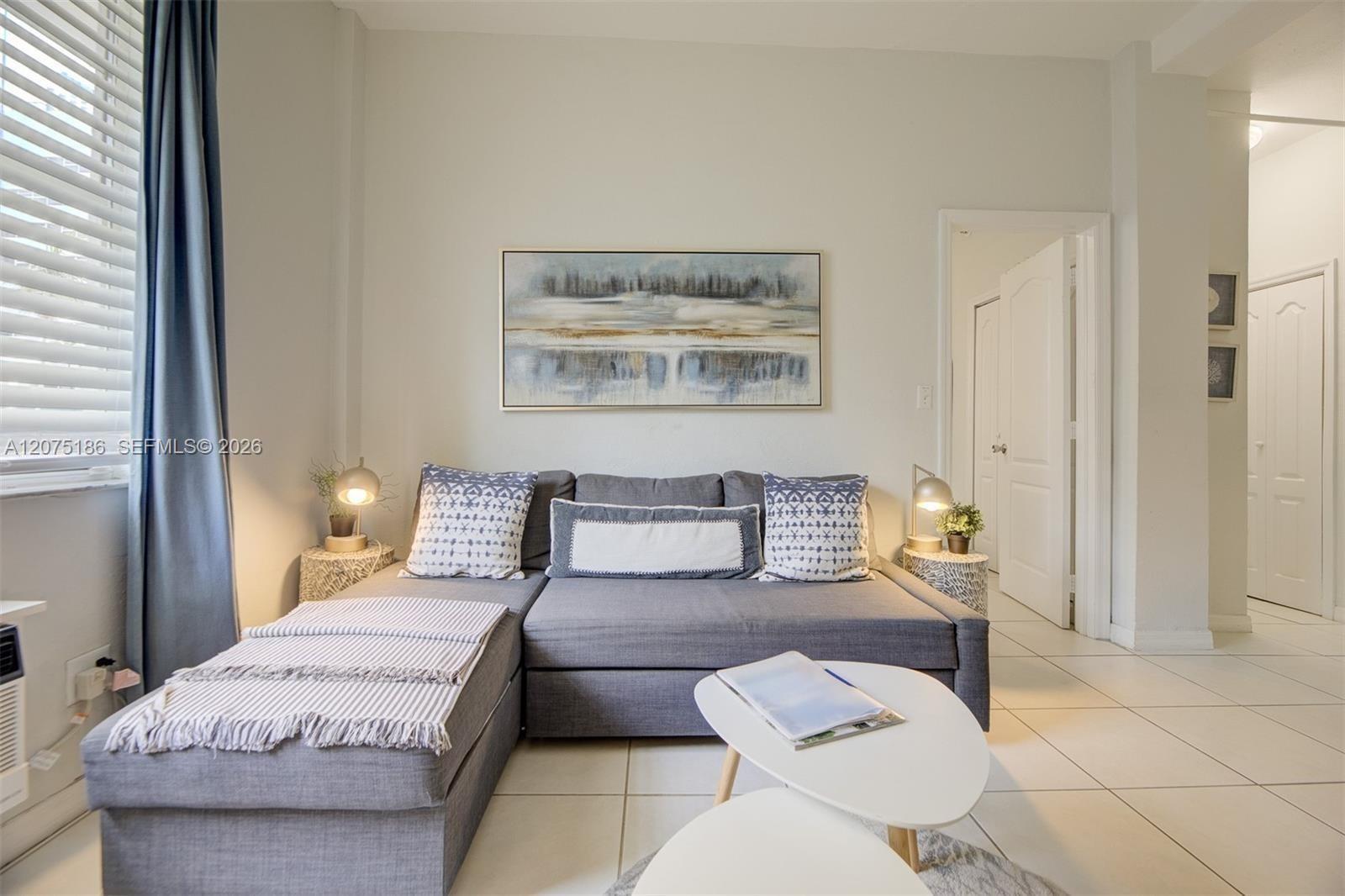 3030 Collins Ave # 1G, Miami Beach FL 33140 photo 2