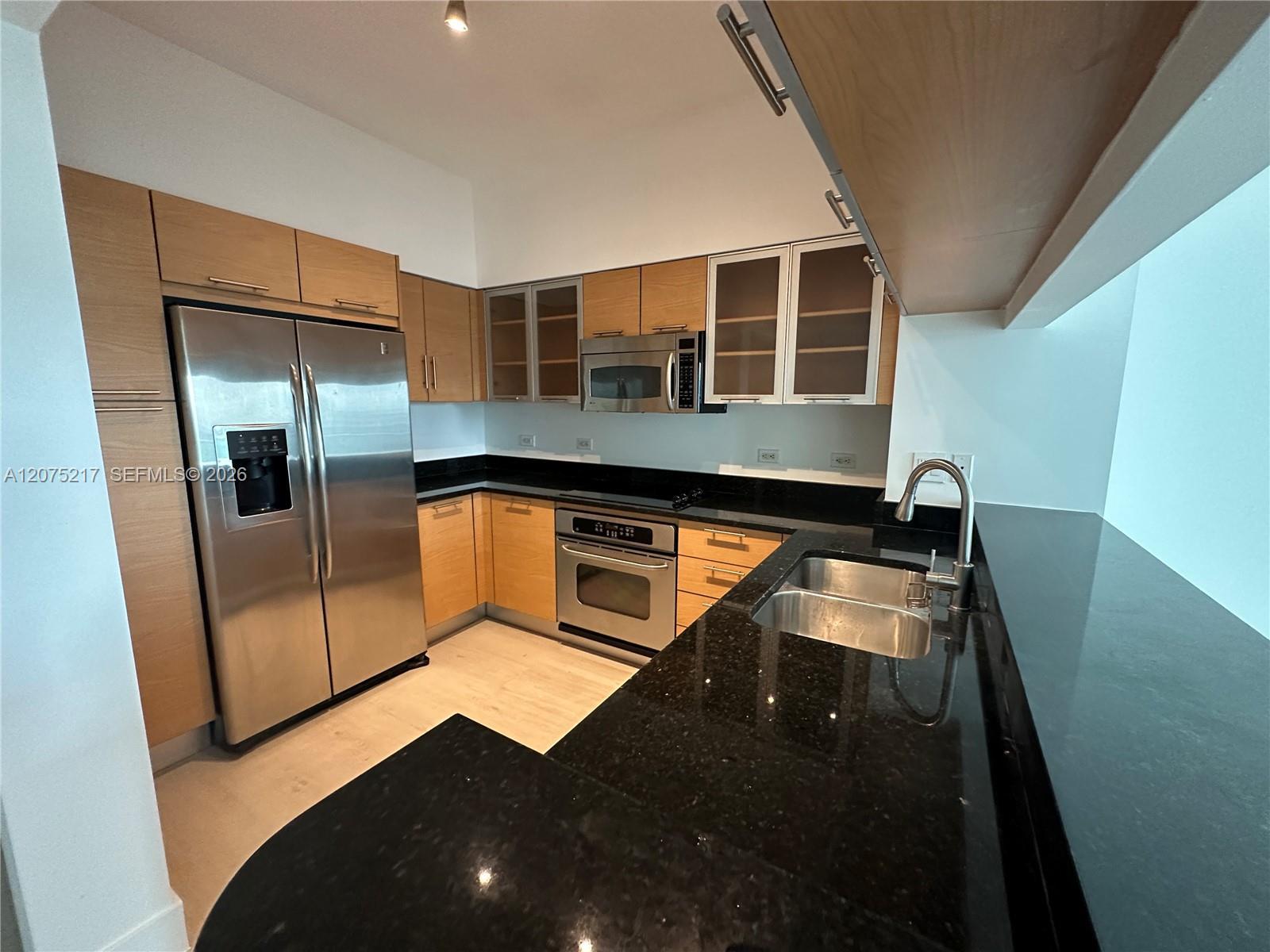 31 SE 5th St # 1007, Miami FL 33131 photo 3