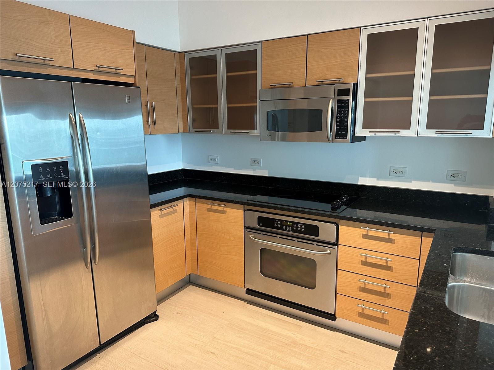 31 SE 5th St # 1007, Miami FL 33131 photo 4