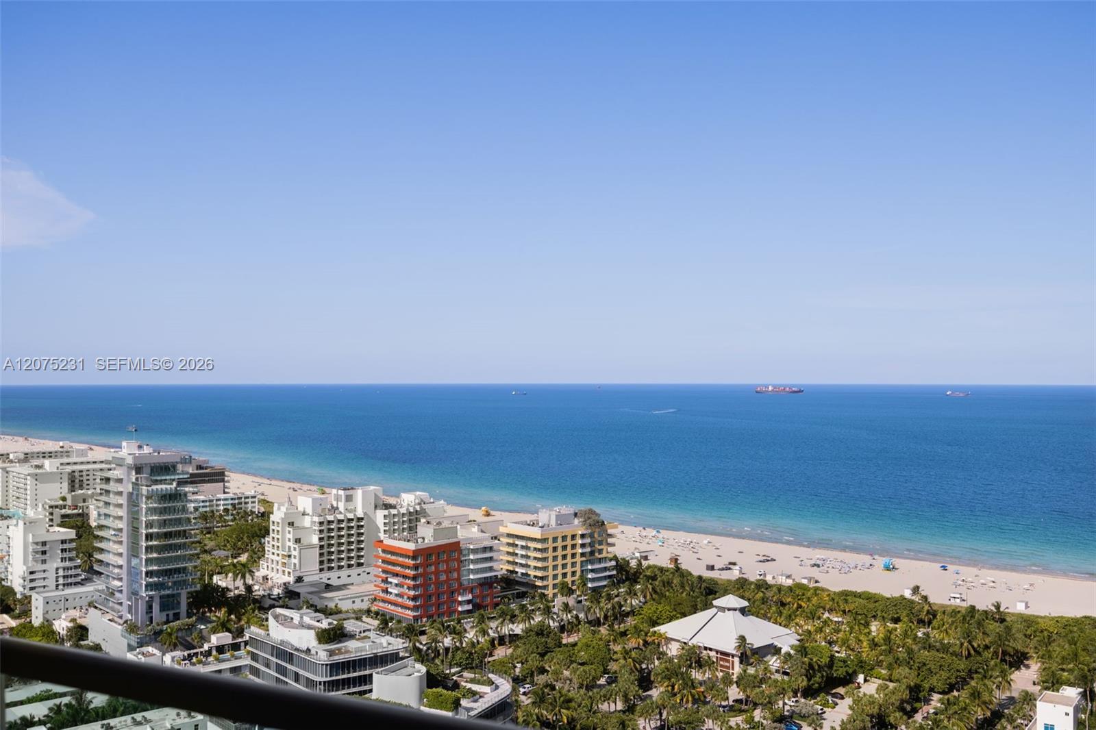 300 S Pointe Dr # 2806, Miami Beach FL 33139 photo 2