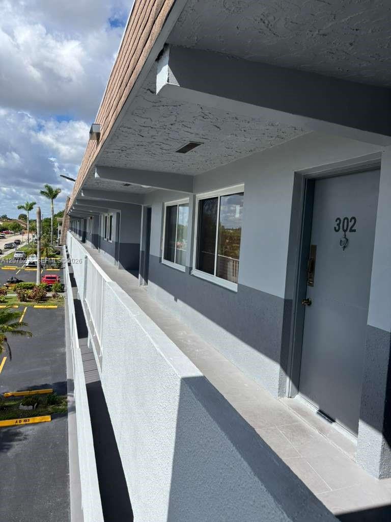 11005 SW 1st St # 302, Sweetwater FL 33174 photo 5