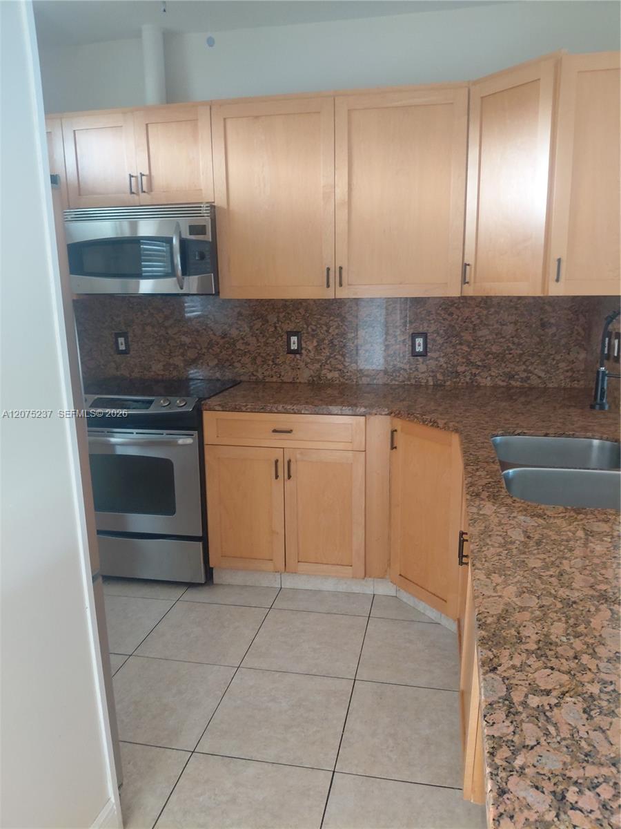 5495 NW 10th Ct # 304, Plantation FL 33313 photo 2