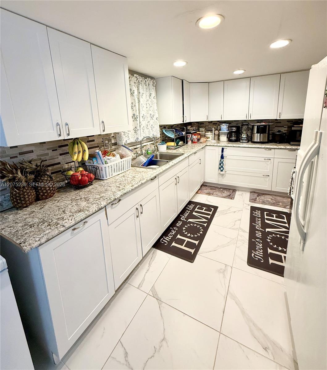 Fort Lauderdale, FL 33311 photo 2