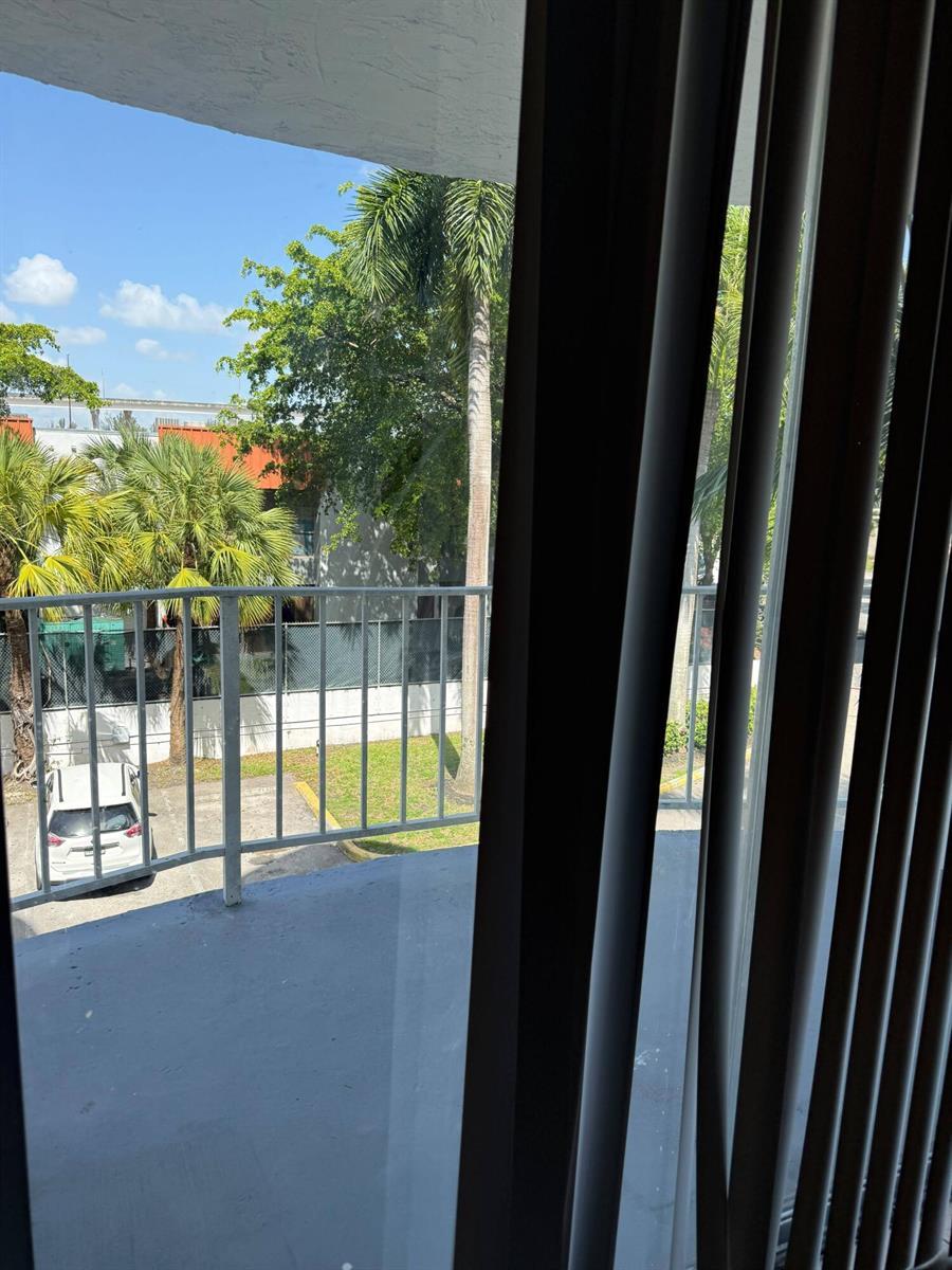 482 NW 165TH ST Road # 301, Miami FL 33169 photo 5