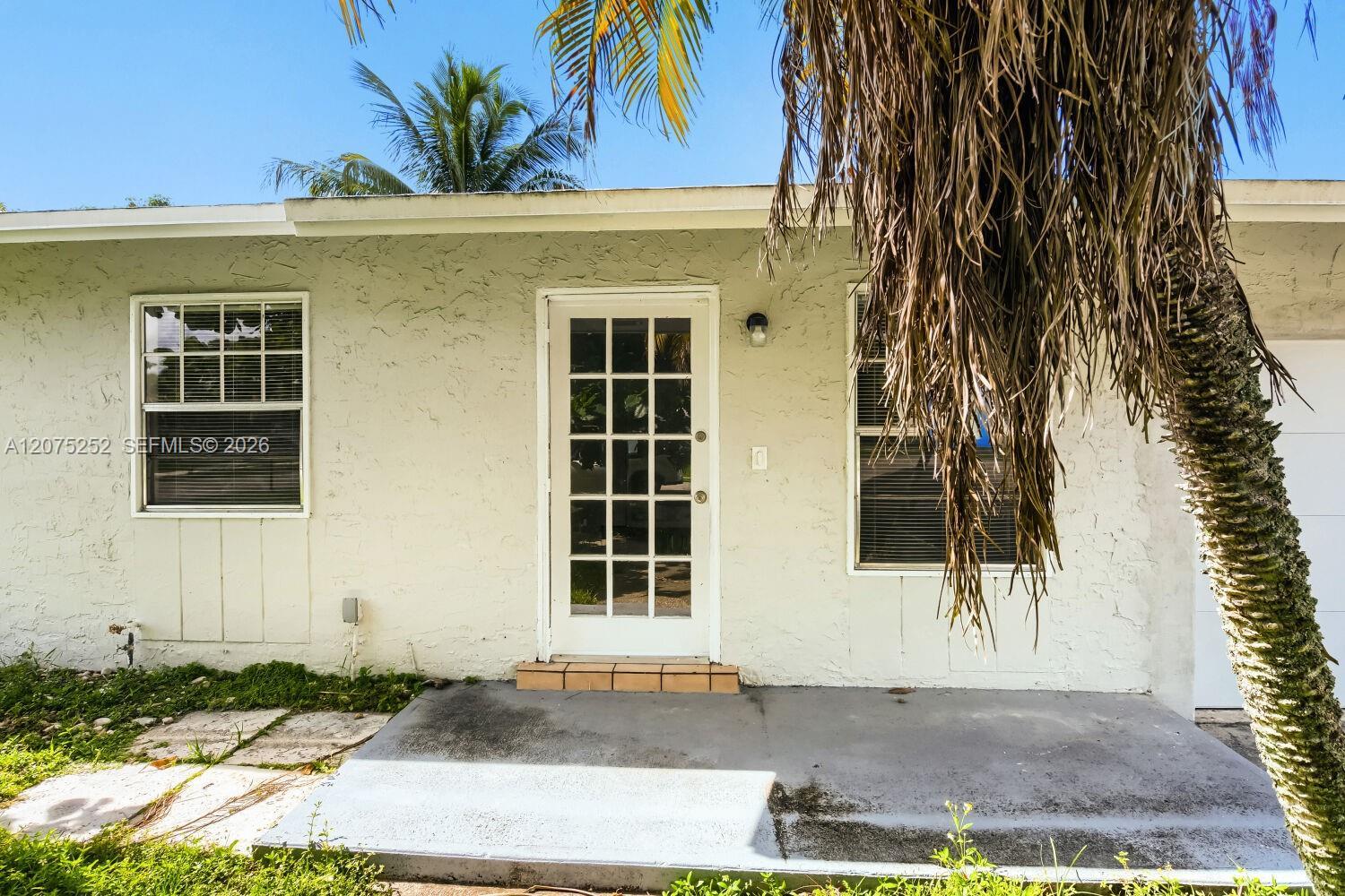 8220 SW 6th St, North Lauderdale FL 33068 photo 3