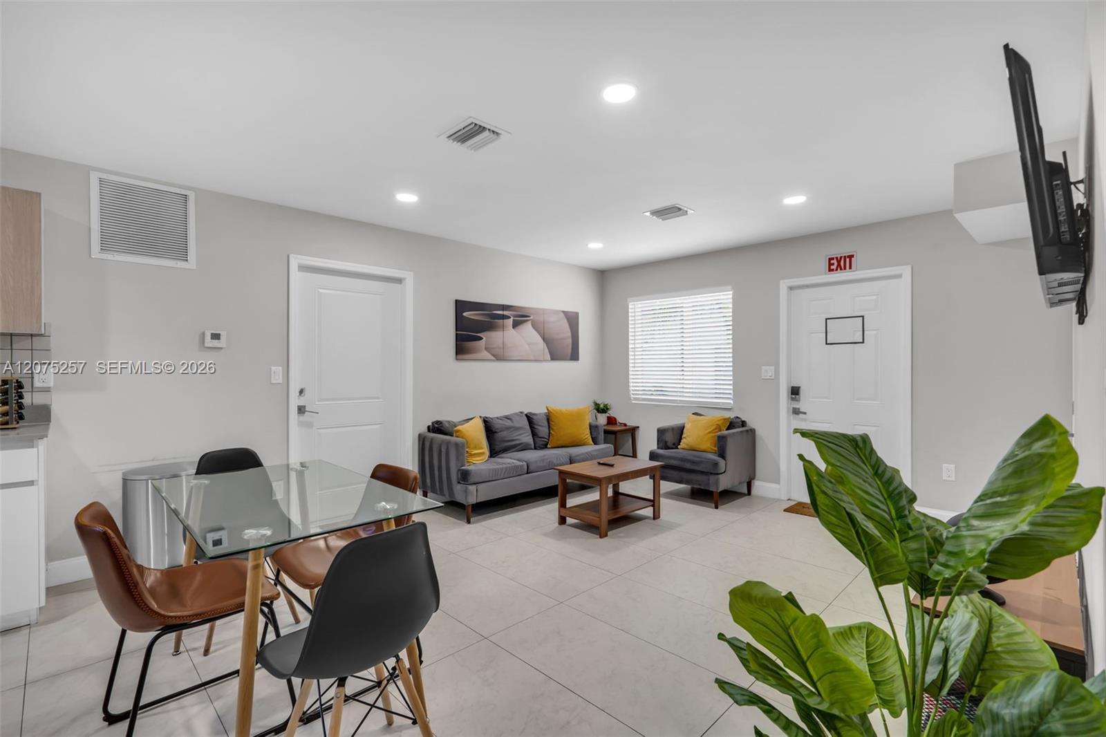 507 NW 8th Ave # 2, Fort Lauderdale FL 33311 photo 4
