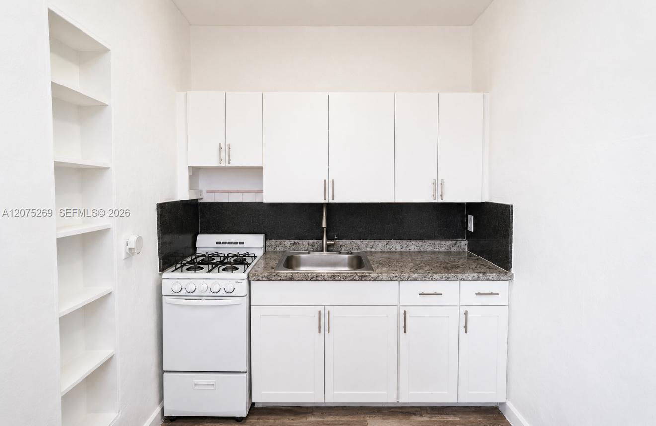 2300 W Flagler St # 18, Miami FL 33135 photo 3