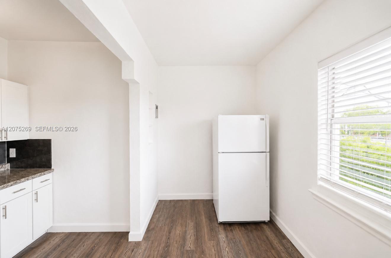 2300 W Flagler St # 18, Miami FL 33135 photo 4