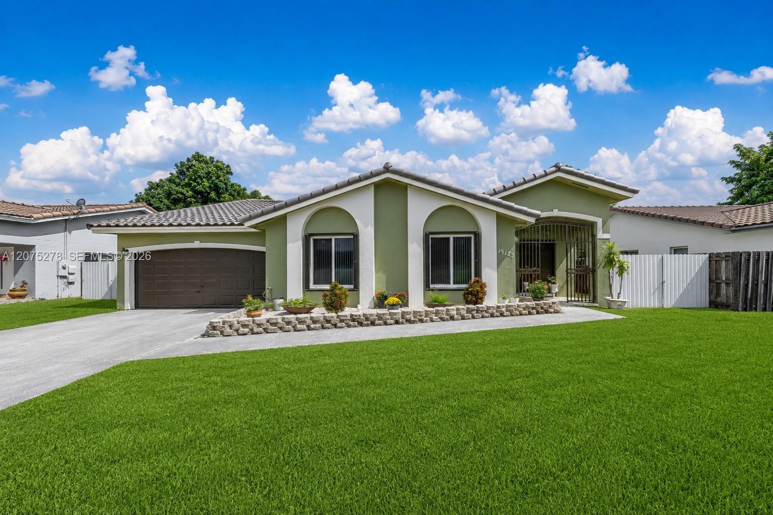 15123 SW 179th St, Miami FL 33187
