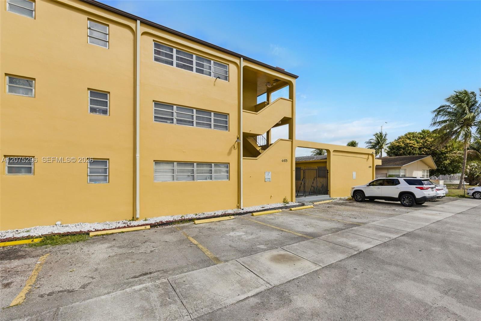 465 E 28th St # 18, Hialeah FL 33013 photo 2