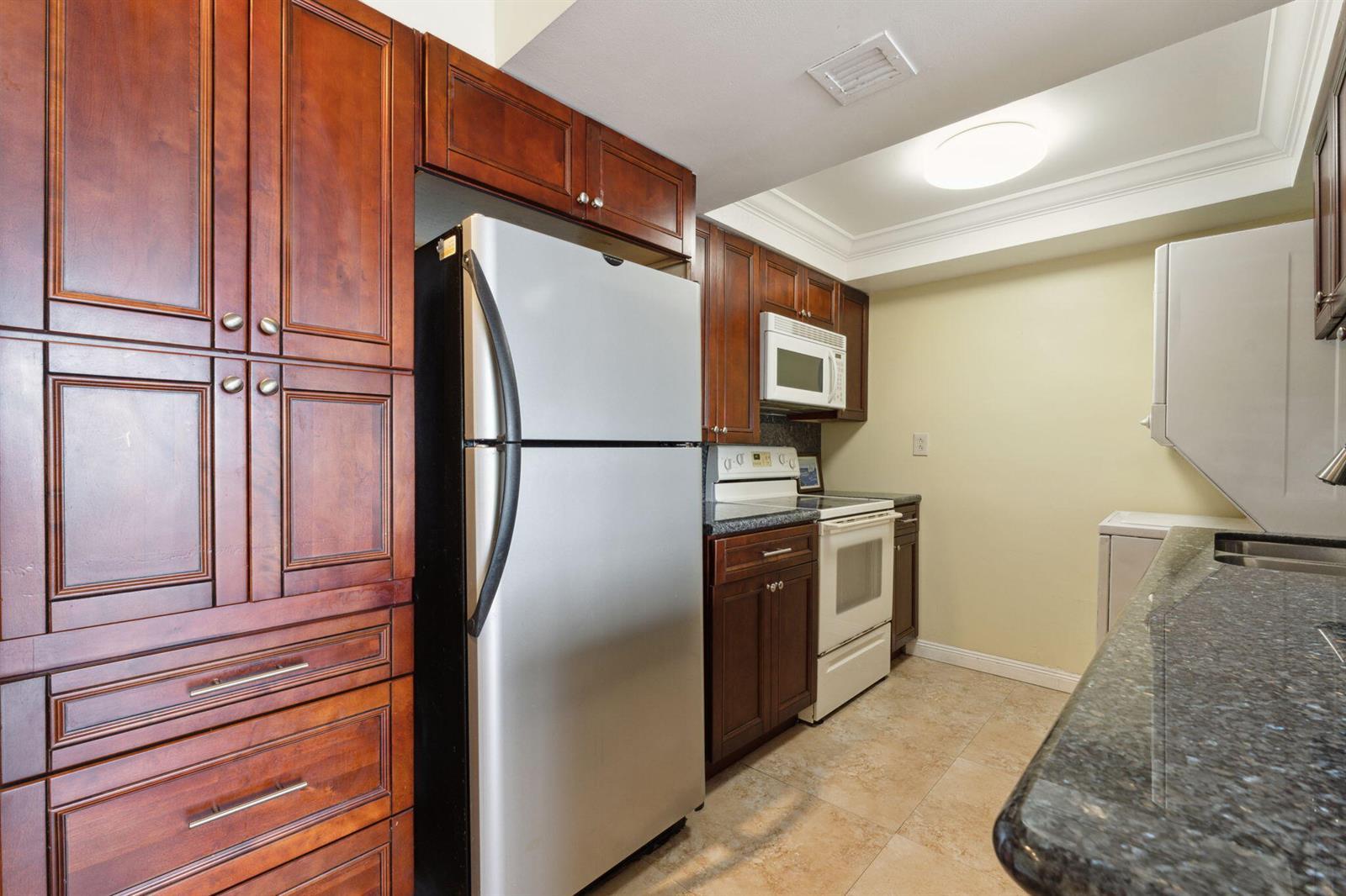 734 Executive Center Drive # 23, West Palm Beach FL 33401 photo 3