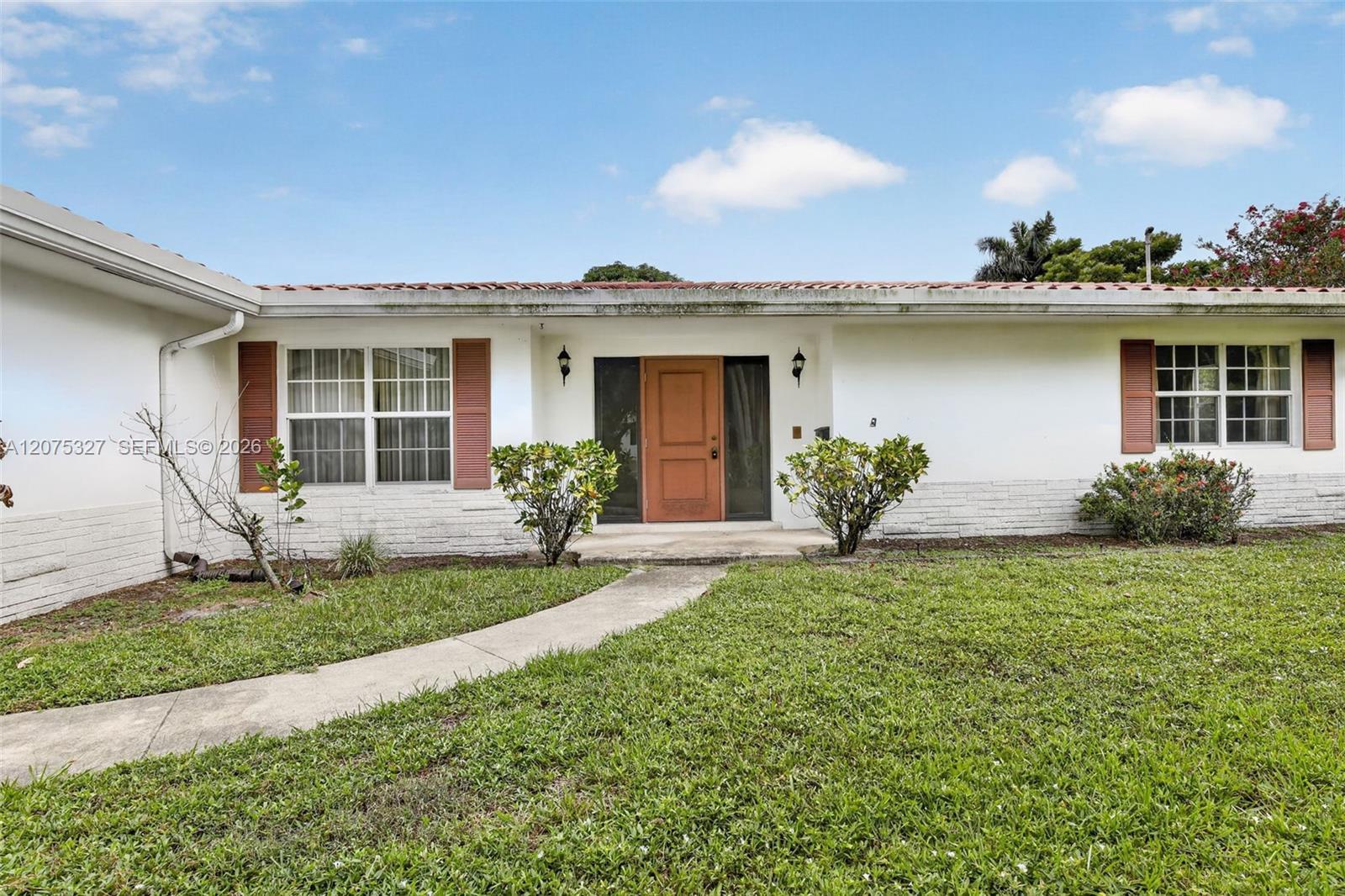 1350 NW 73rd Ave, Plantation FL 33313 photo 4