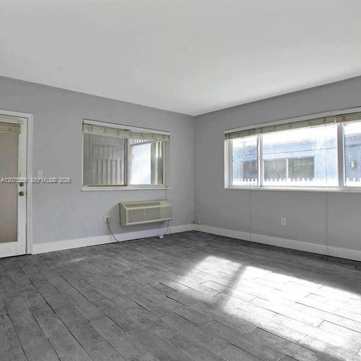 320 85th St # 8, Miami Beach FL 33141 photo 5