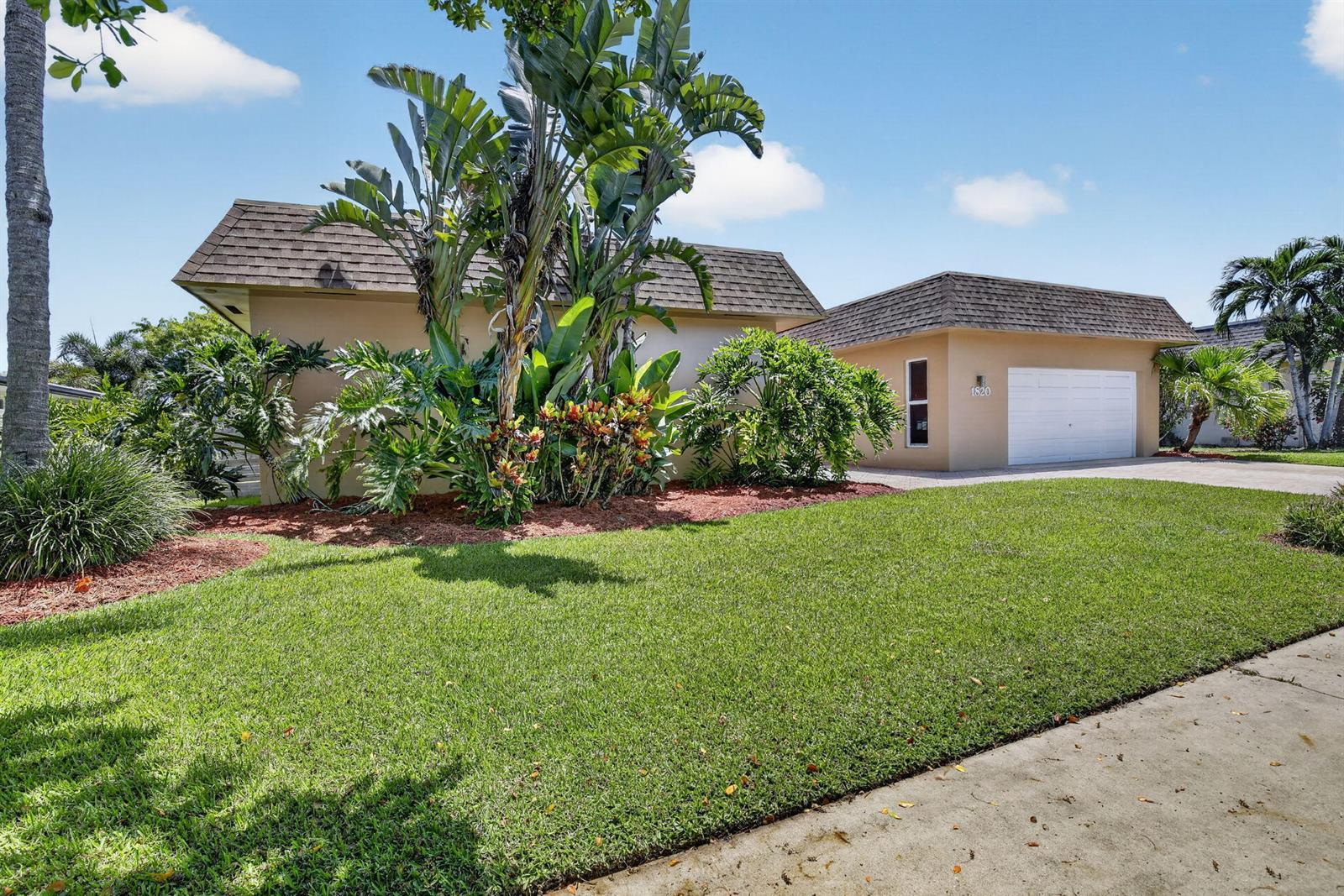 1820 SW 67th Terrace, Plantation FL 33317 photo 3