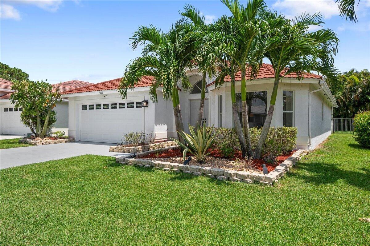 1820 S Club Drive, Wellington FL 33414 photo 2