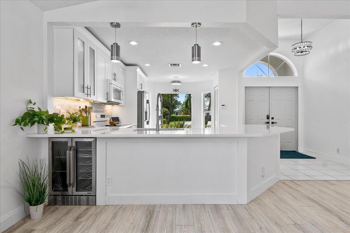 1820 S Club Drive, Wellington FL 33414 photo 5