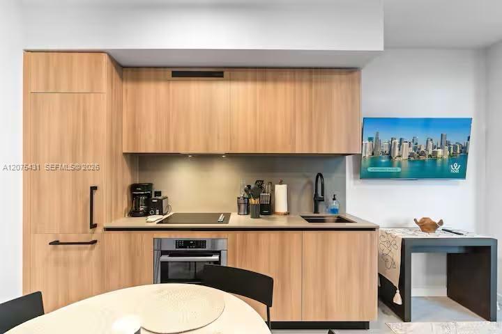 121 NE 5th St # 1711, Miami FL 33132 photo 2