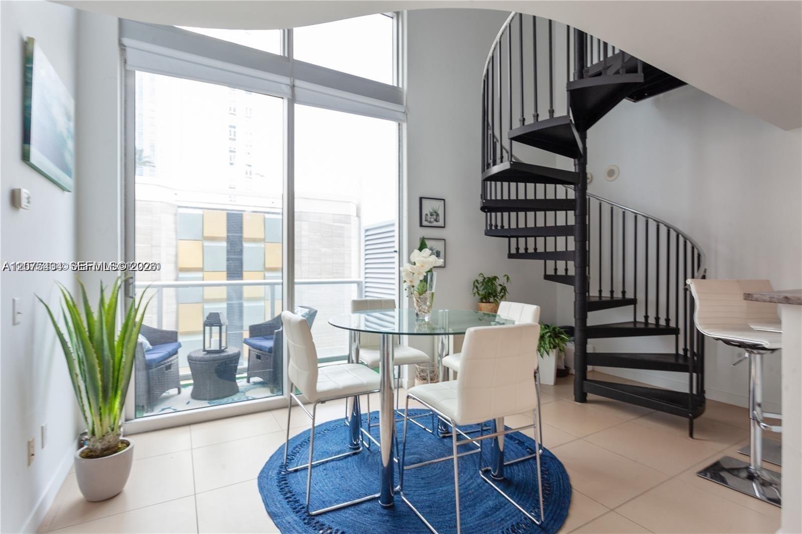 300 S Biscayne Blvd # 432, Miami FL 33131 photo 3