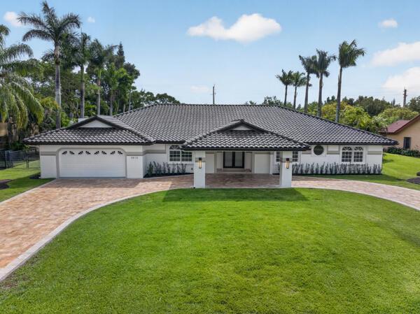 5510 W CASTLEGATE Avenue, Davie FL 33331 photo 3