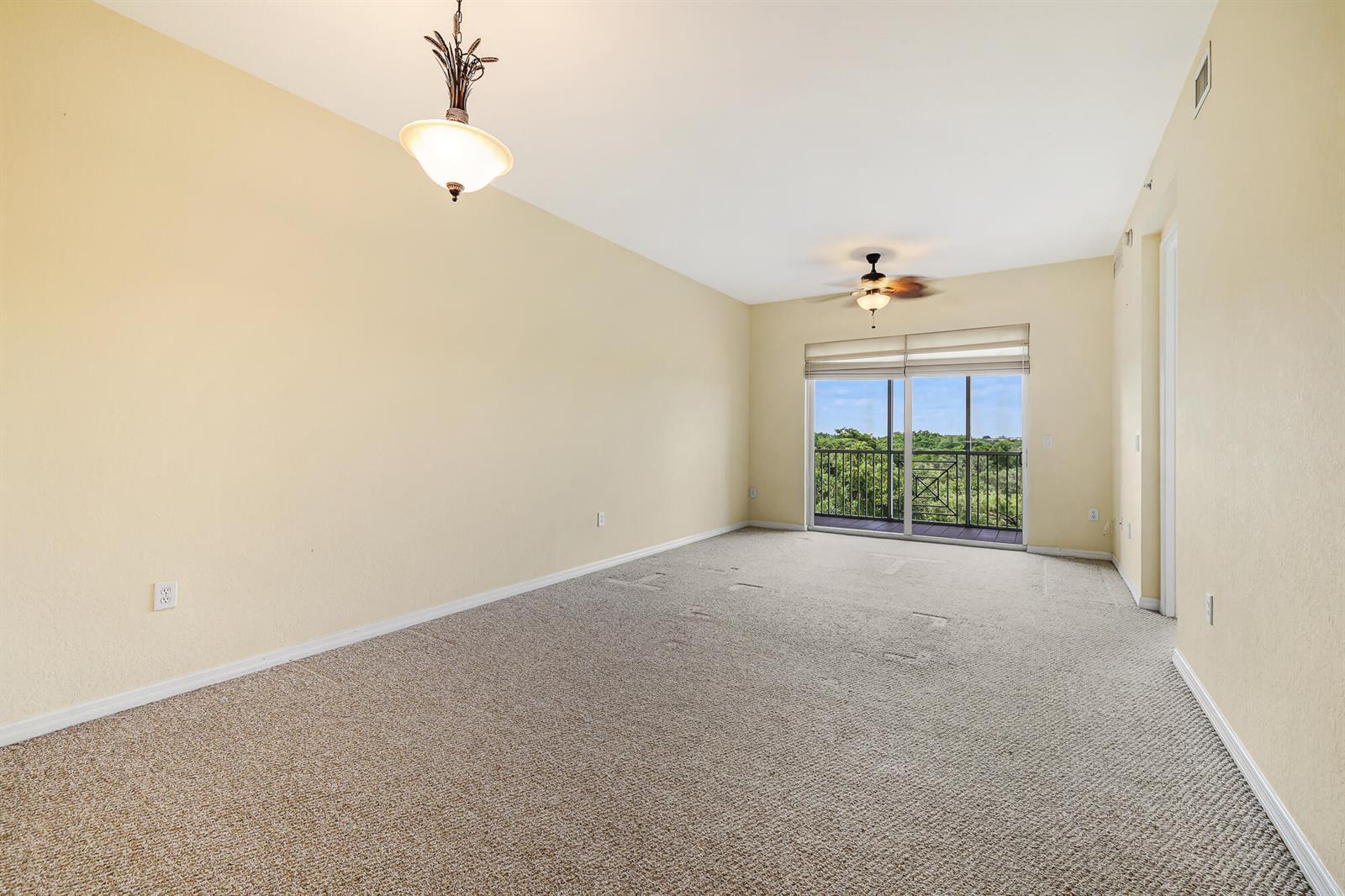 3600 OAKS CLUBHOUSE Drive # 505, Pompano Beach FL 33069 photo 2