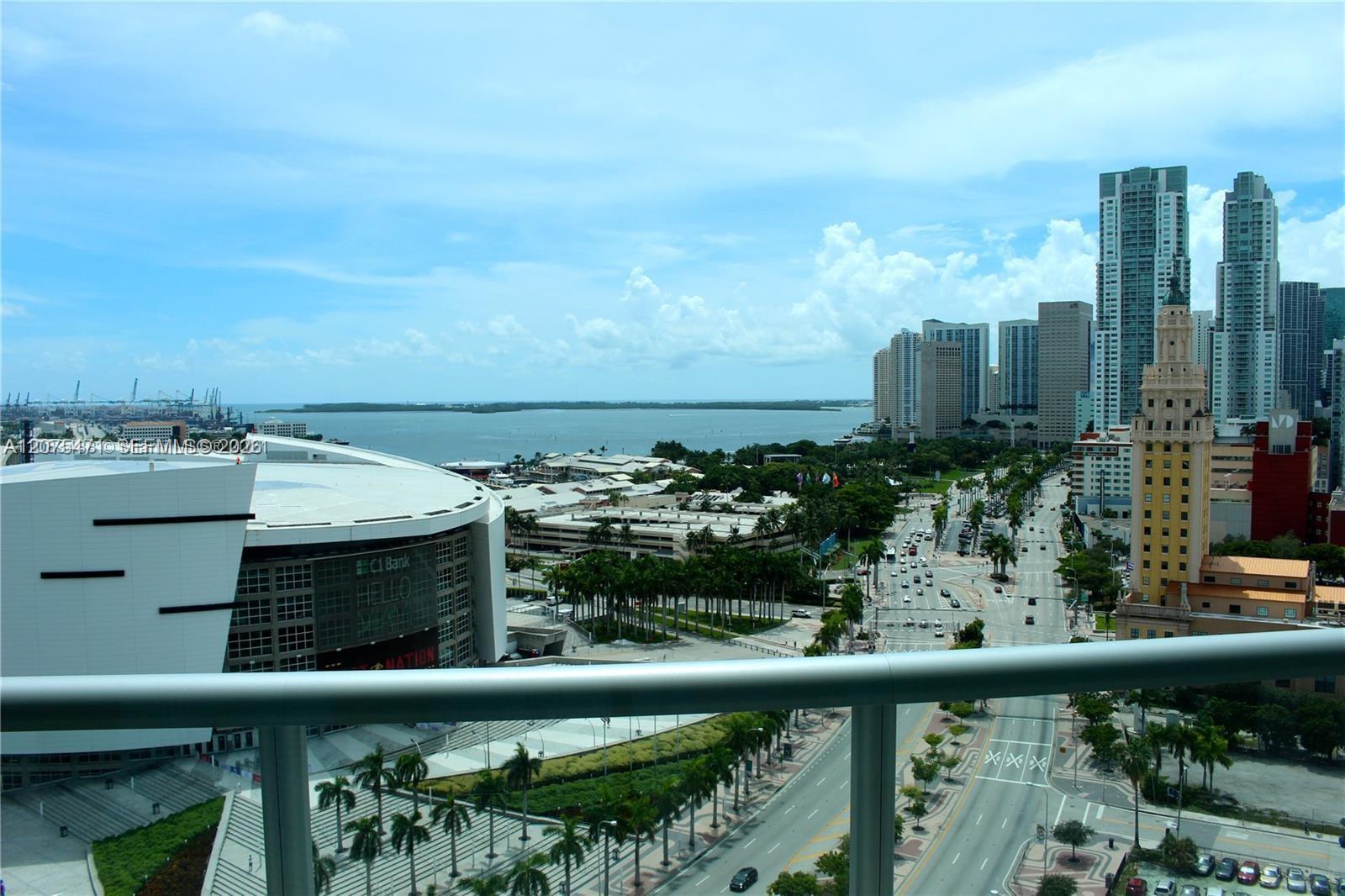 888 Biscayne Blvd # 1806, Miami FL 33132 photo 2