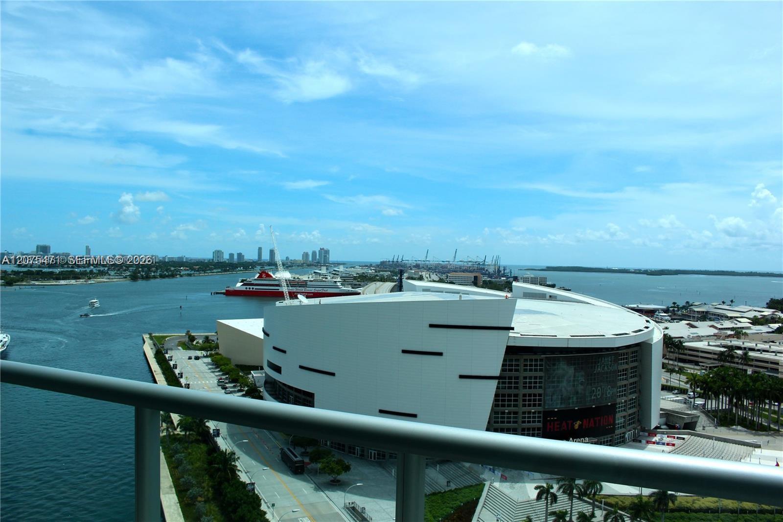 888 Biscayne Blvd # 1806, Miami FL 33132 photo 3