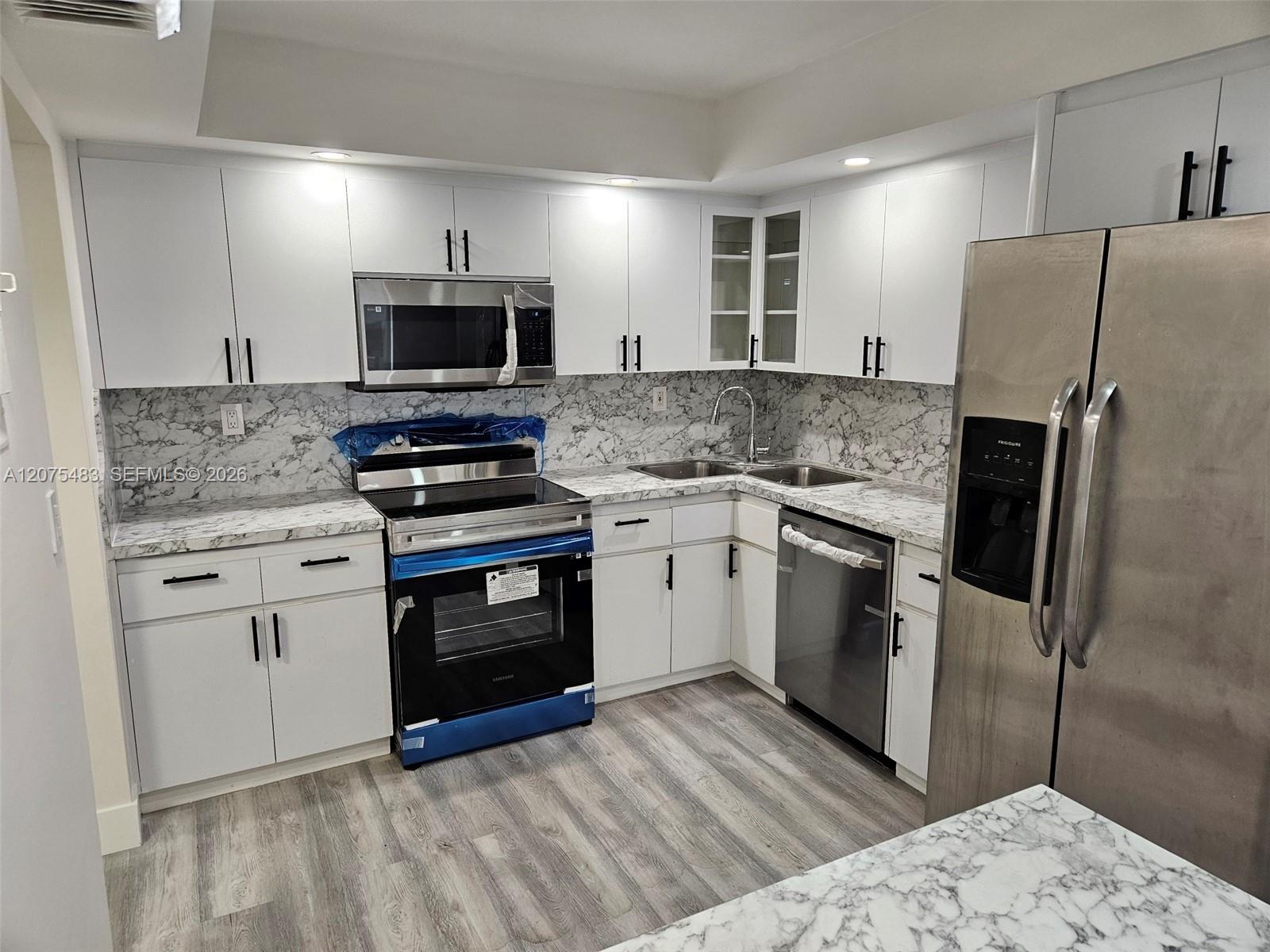 18021 Biscayne Blvd # 1903, Aventura FL 33160 photo 3