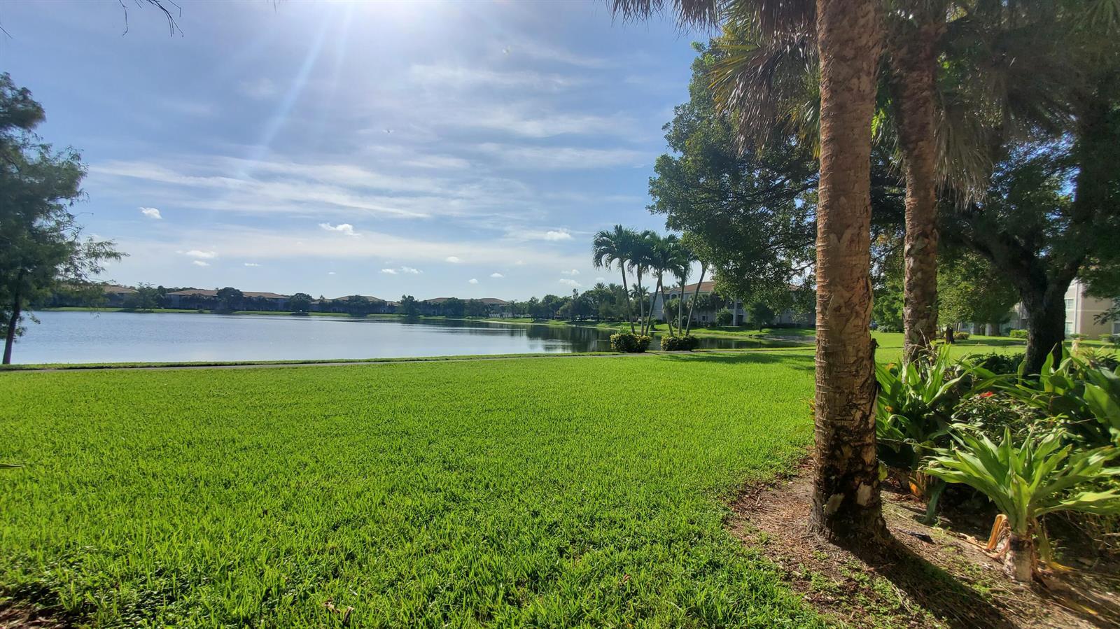 5011 WILES Road # 104, Coconut Creek FL 33073 photo 4