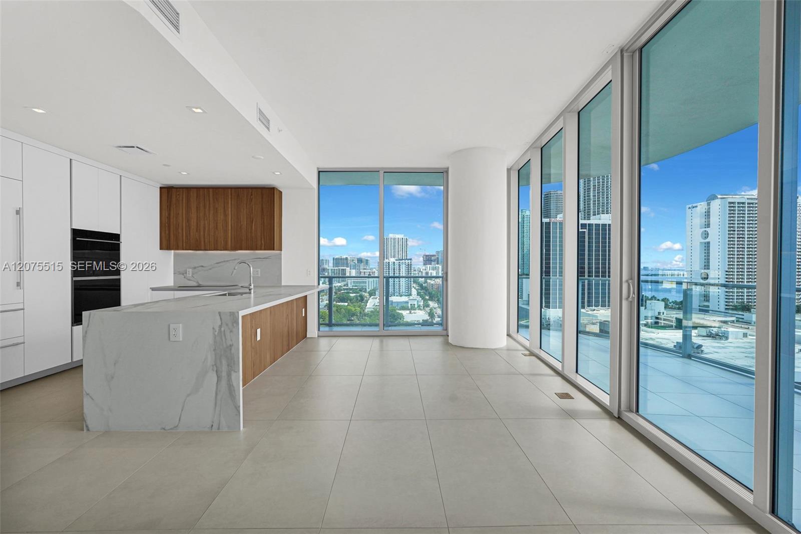 1400 Biscayne Blvd # 1706, Miami FL 33132 photo 3