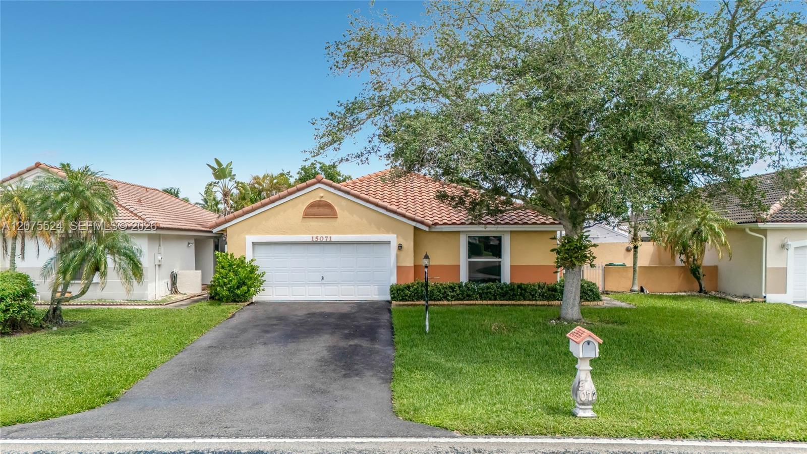 15071 S Waterford Dr # 15071, Davie FL 33331 photo 2