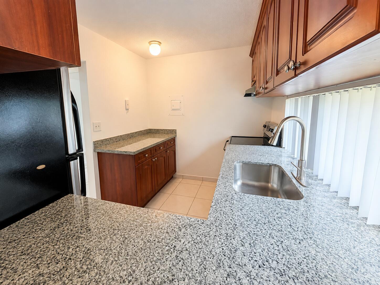17021 N Bay Road Unit 126, Sunny Isles Beach FL 33160 photo 2