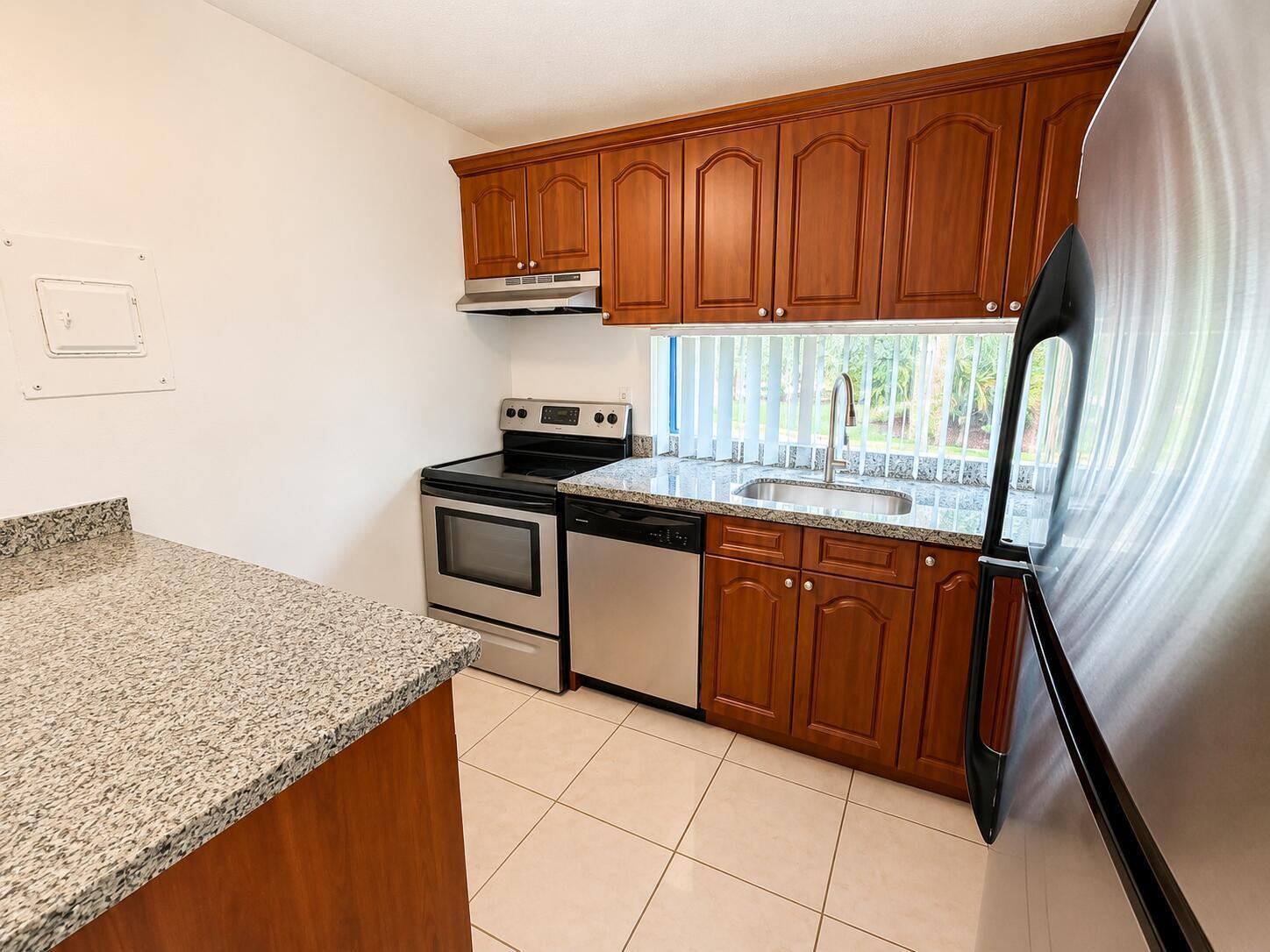 17021 N Bay Road Unit 126, Sunny Isles Beach FL 33160