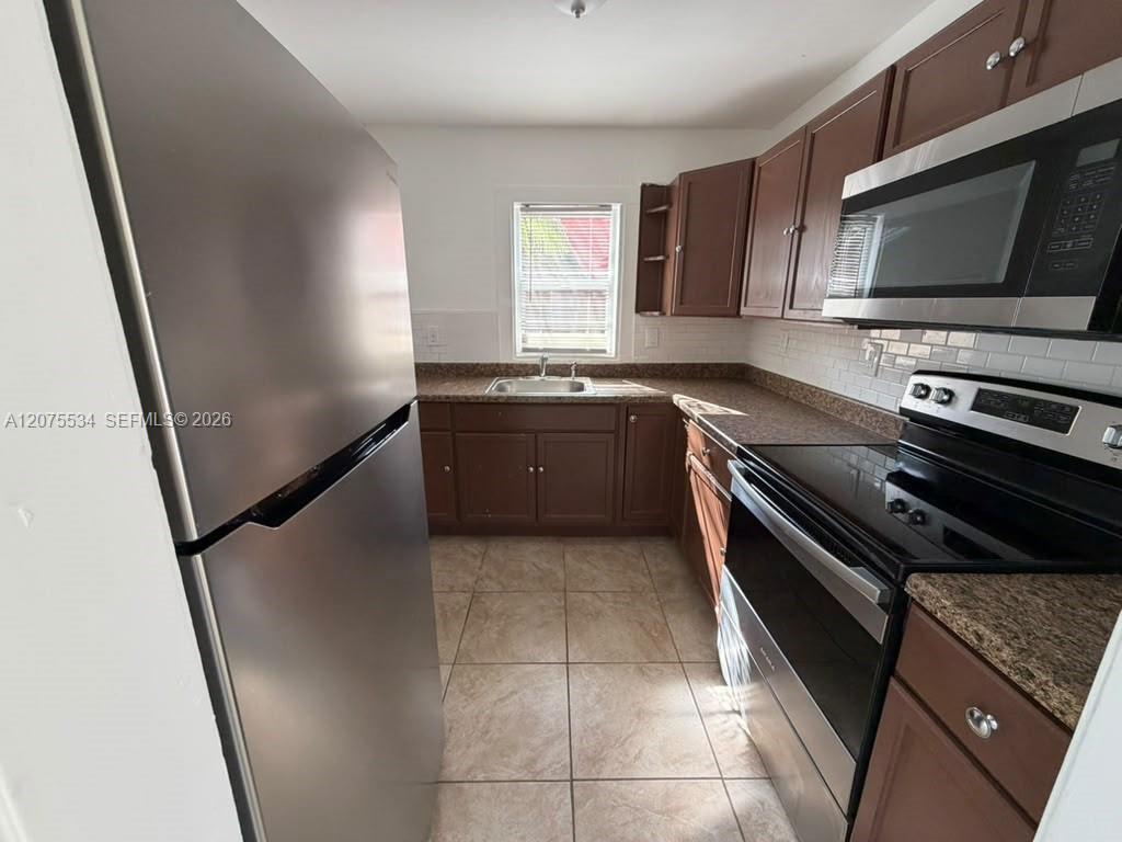 2312 Madison St # 38, Hollywood FL 33020 photo 4